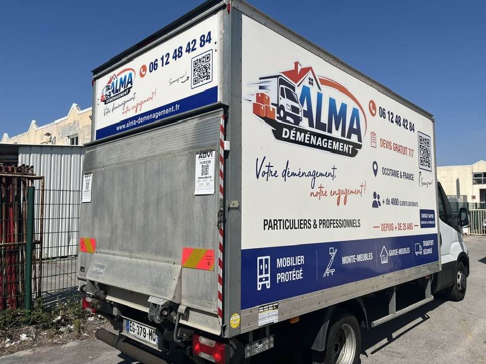 SEMI COVERING