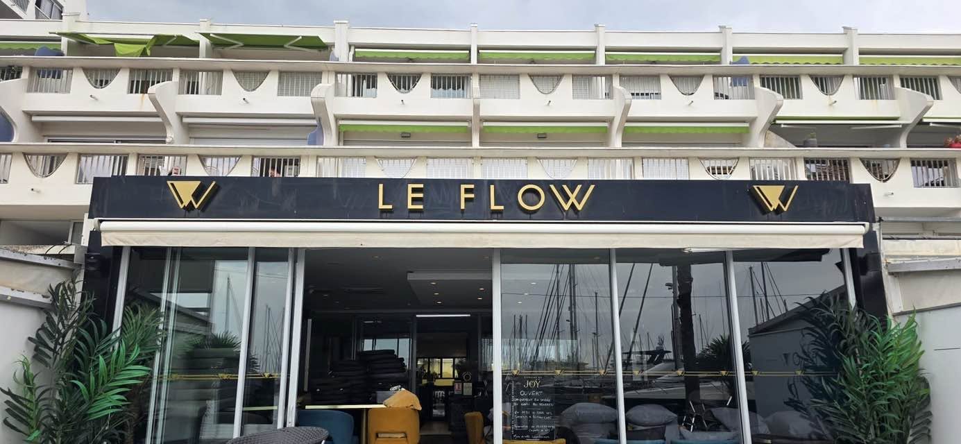 ADHESIF OR SUR LETTRES BOITIERS